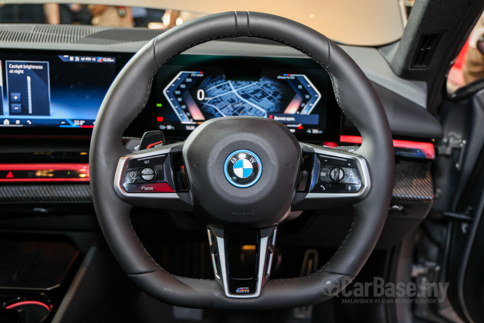BMW i5 G60 (2023) Interior
