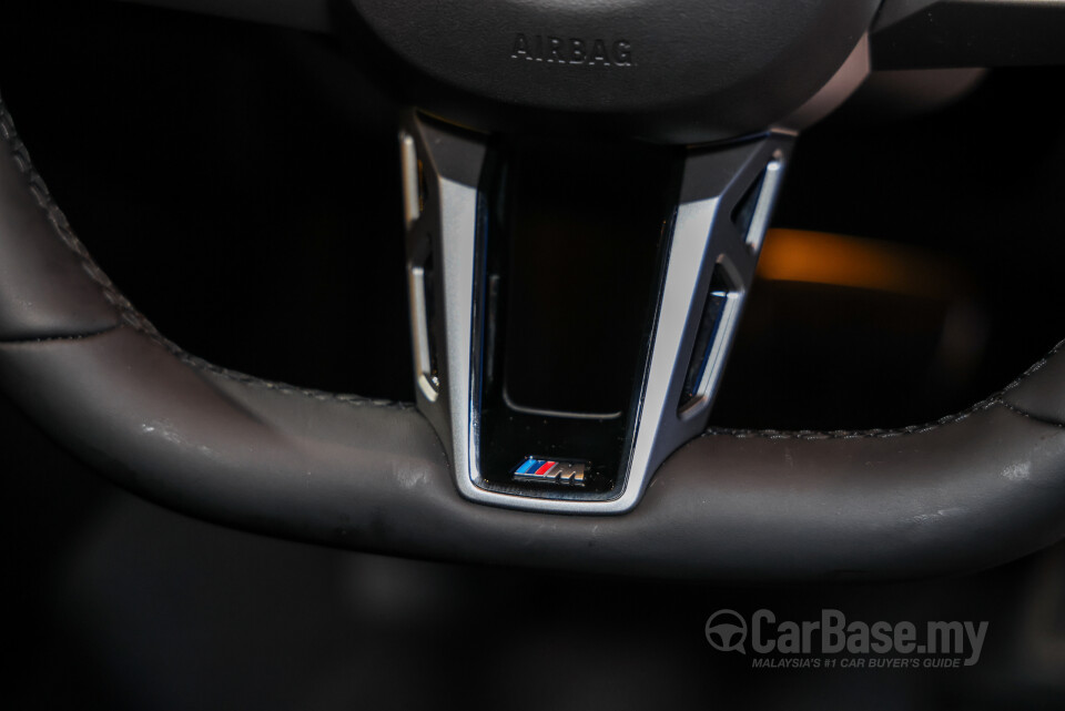 BMW i5 G60 (2023) Interior