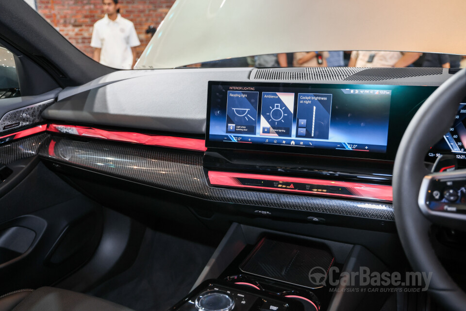 BMW i5 G60 (2023) Interior