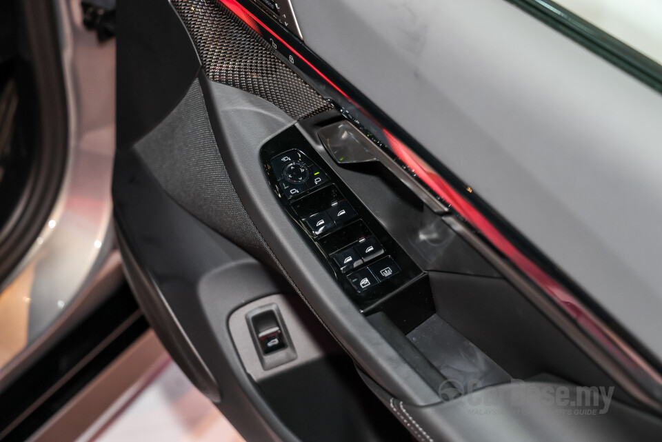 BMW i5 G60 (2023) Interior