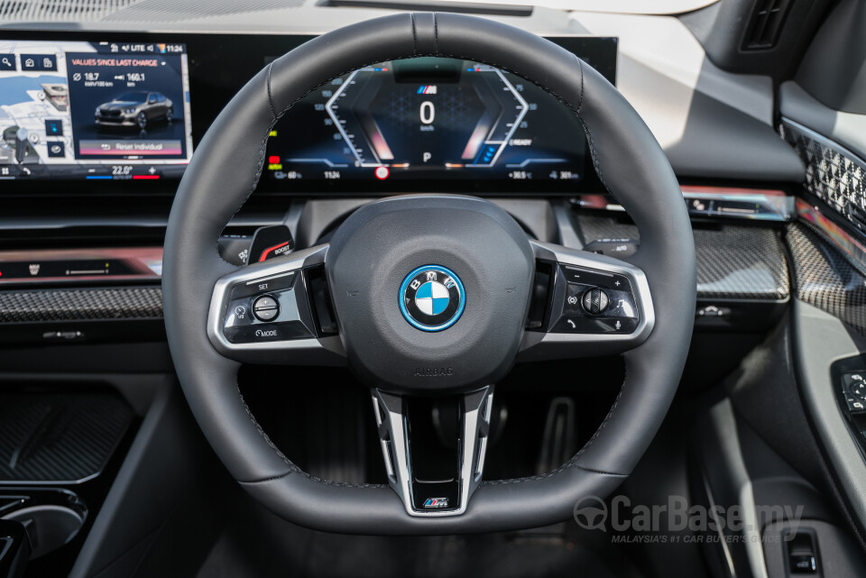 BMW i5 G60 (2023) Interior