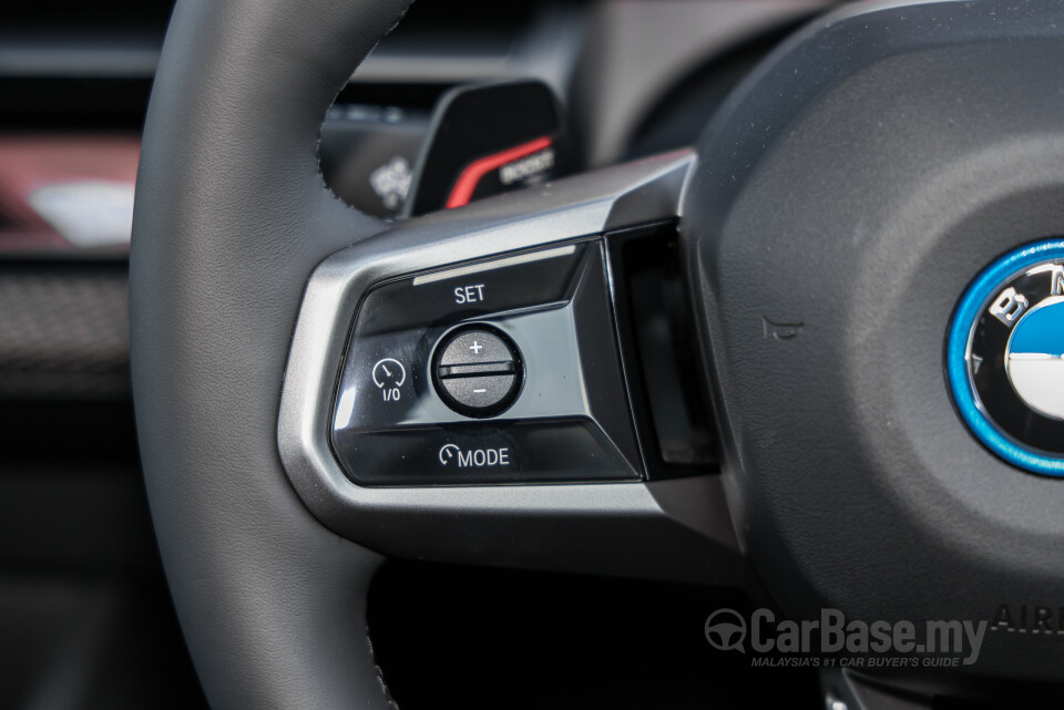 BMW i5 G60 (2023) Interior