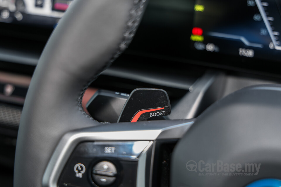 BMW i5 G60 (2023) Interior