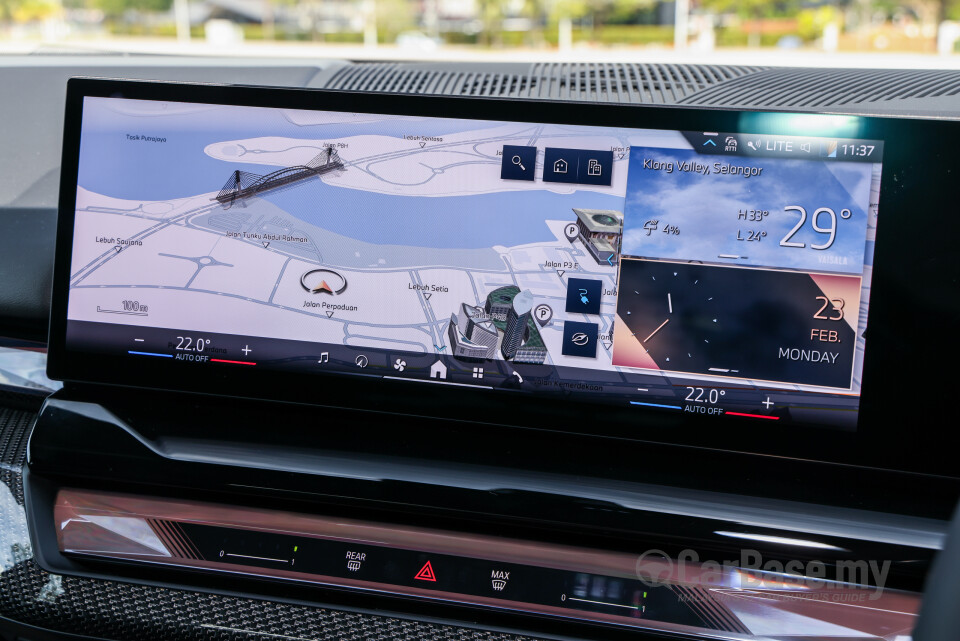 BMW i5 G60 (2023) Interior