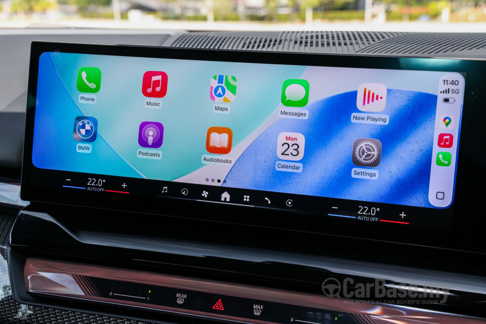 BMW i5 G60 (2023) Interior