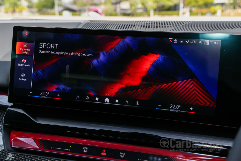 BMW i5 G60 (2023) Interior