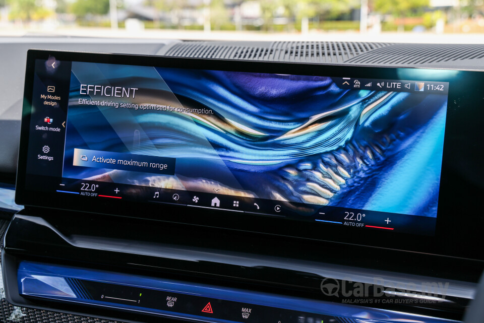 BMW i5 G60 (2023) Interior