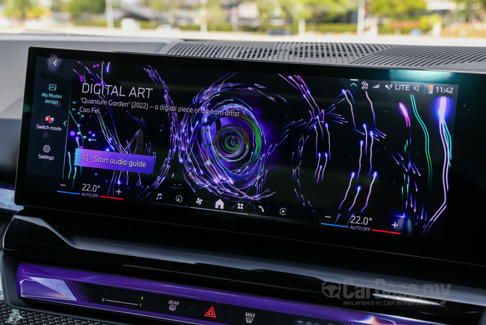 BMW i5 G60 (2023) Interior