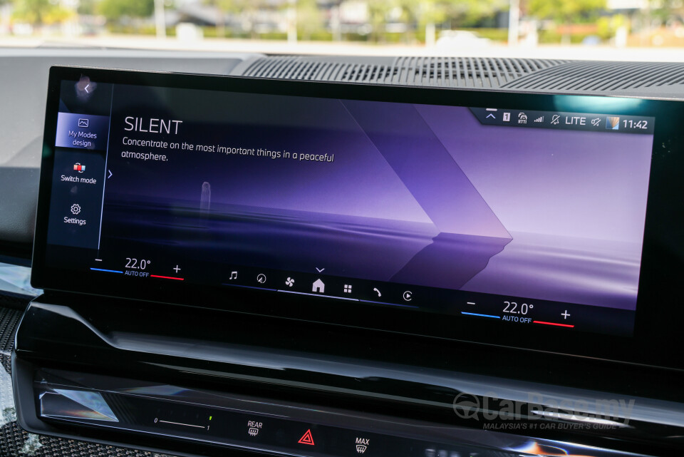 BMW i5 G60 (2023) Interior