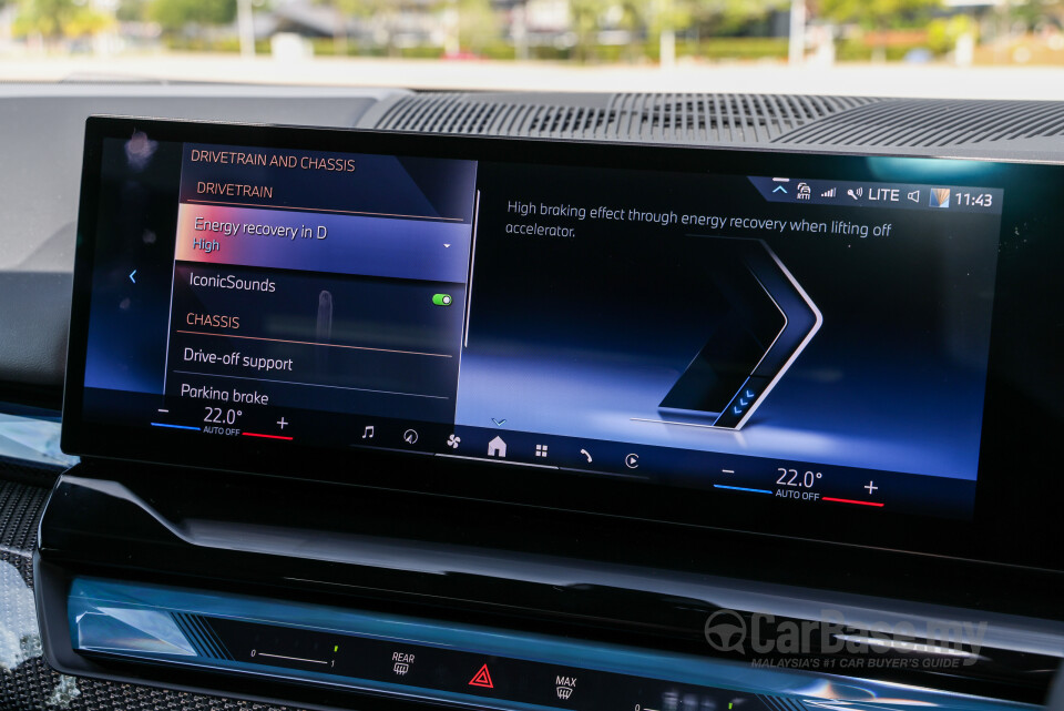 BMW i5 G60 (2023) Interior