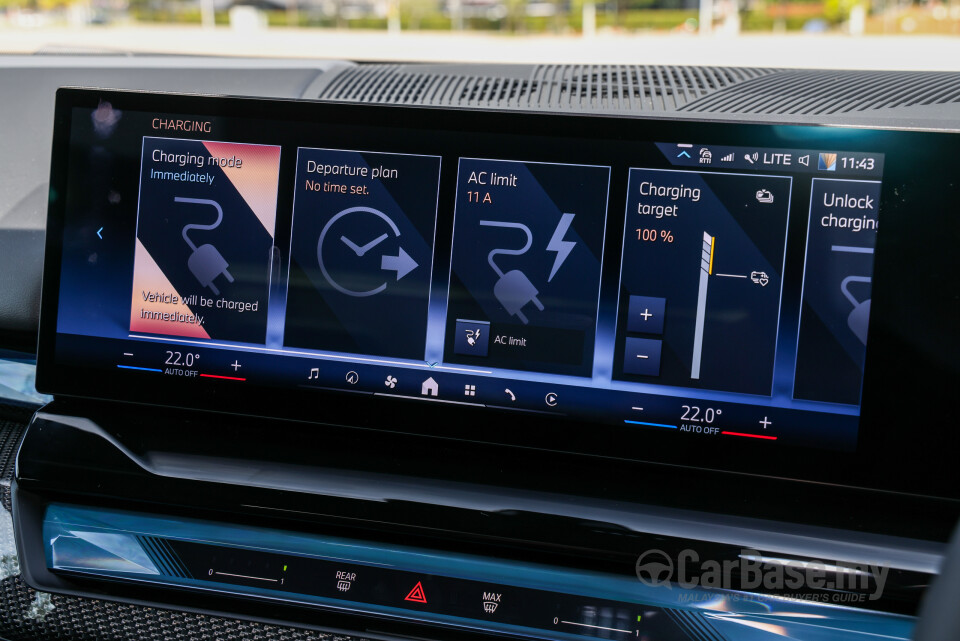 BMW i5 G60 (2023) Interior