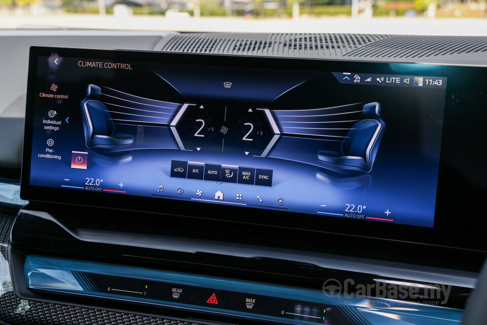 BMW i5 G60 (2023) Interior