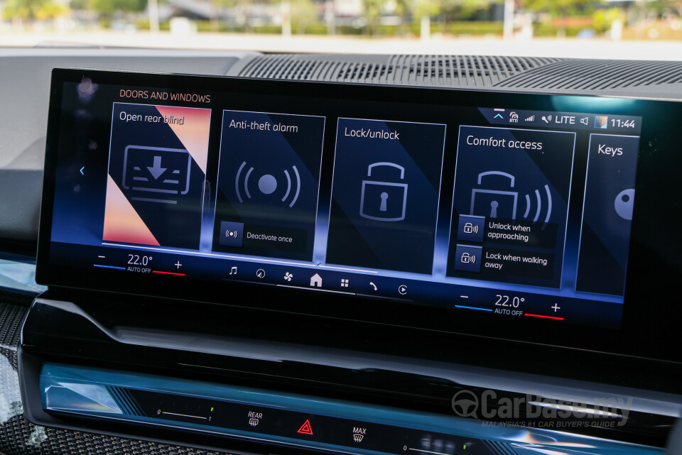BMW i5 G60 (2023) Interior