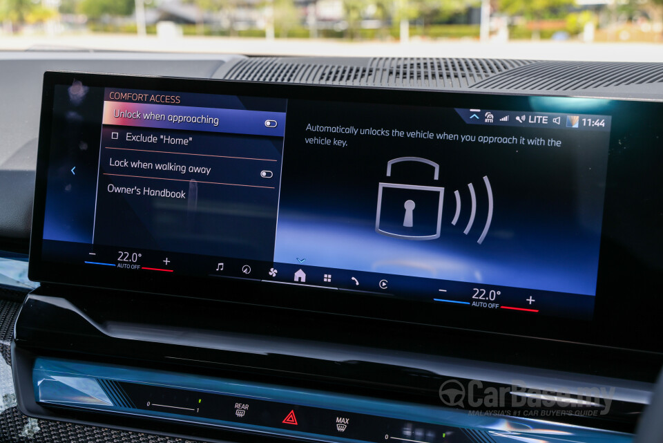 BMW i5 G60 (2023) Interior
