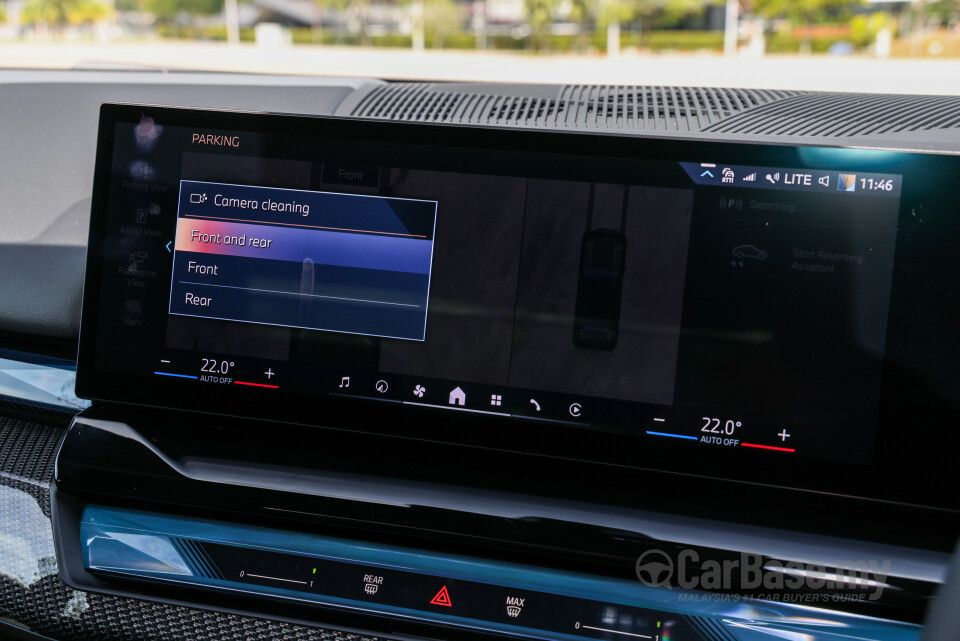 BMW i5 G60 (2023) Interior