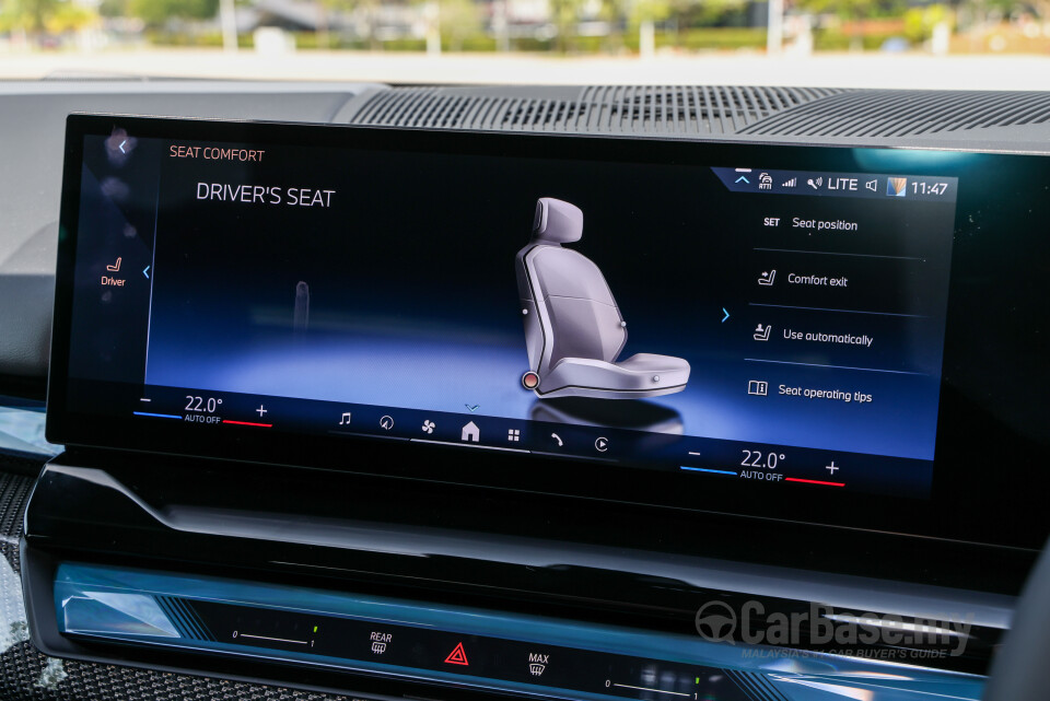 BMW i5 G60 (2023) Interior