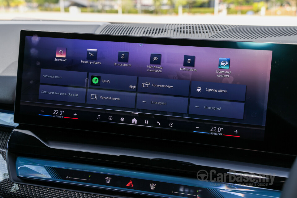 BMW i5 G60 (2023) Interior