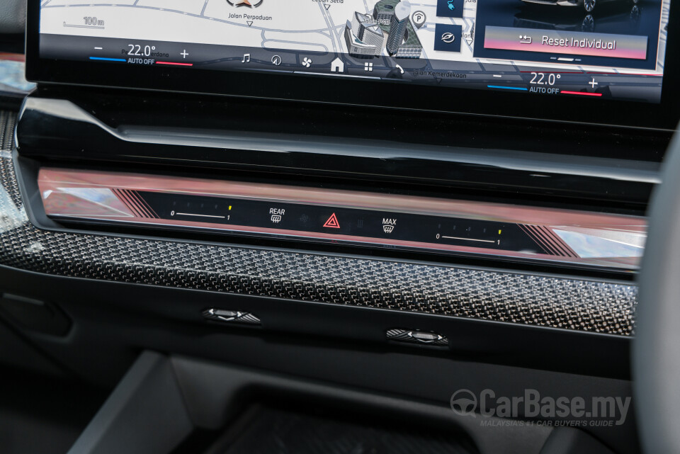 BMW i5 G60 (2023) Interior
