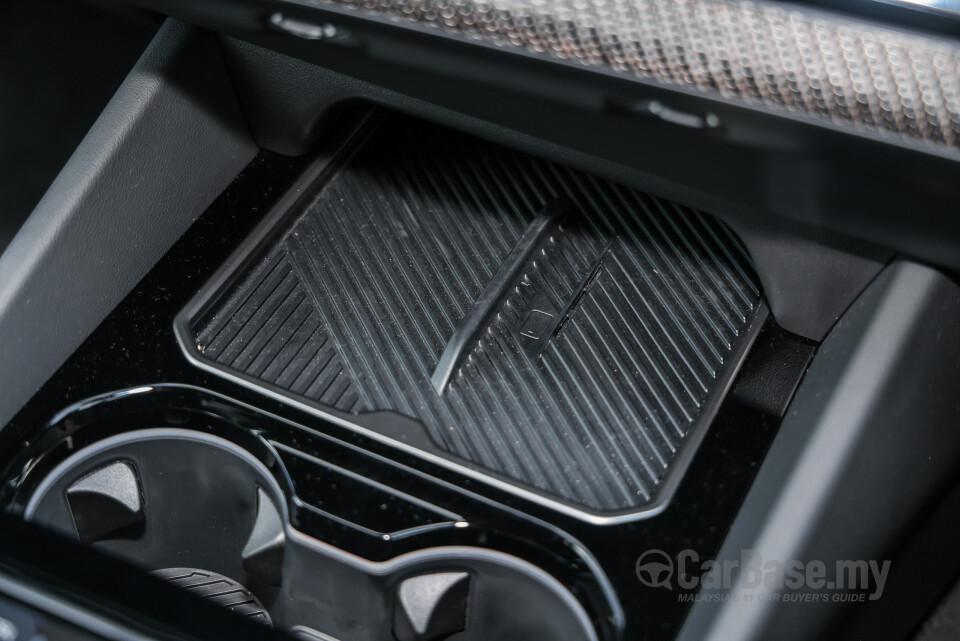BMW i5 G60 (2023) Interior