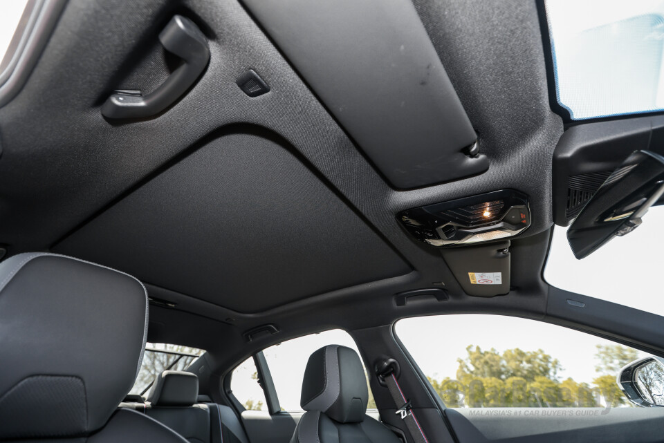 BMW i5 G60 (2023) Interior
