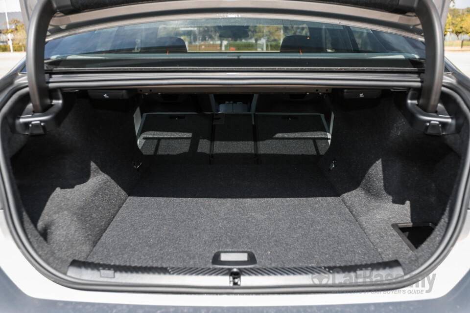BMW i5 G60 (2023) Interior