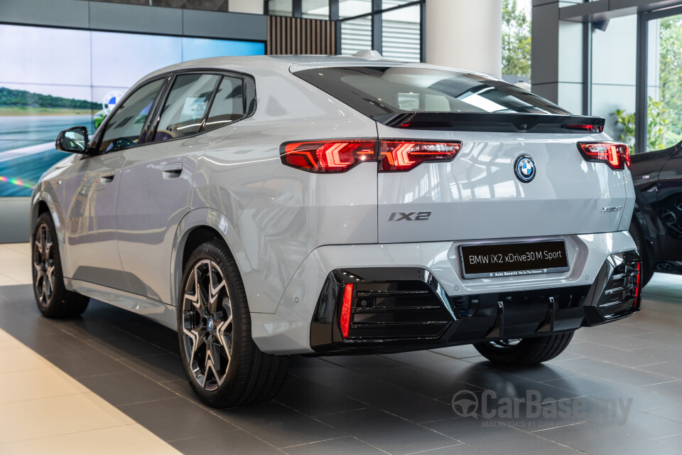 BMW iX2 U10 (2024) Exterior