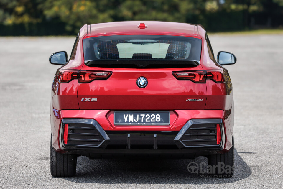 BMW iX2 U10 (2024) Exterior