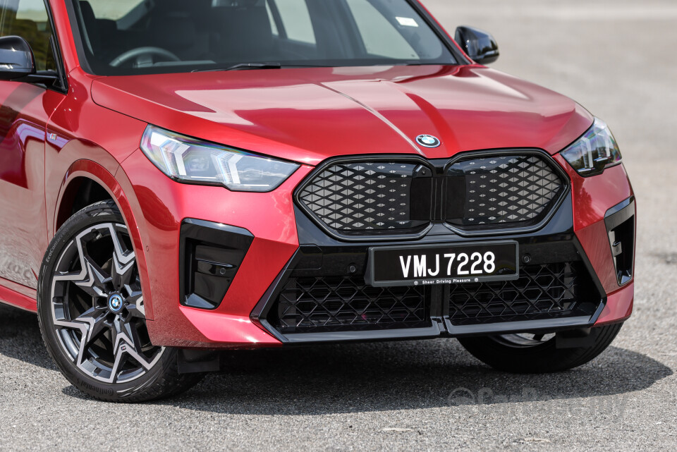 BMW iX2 U10 (2024) Exterior