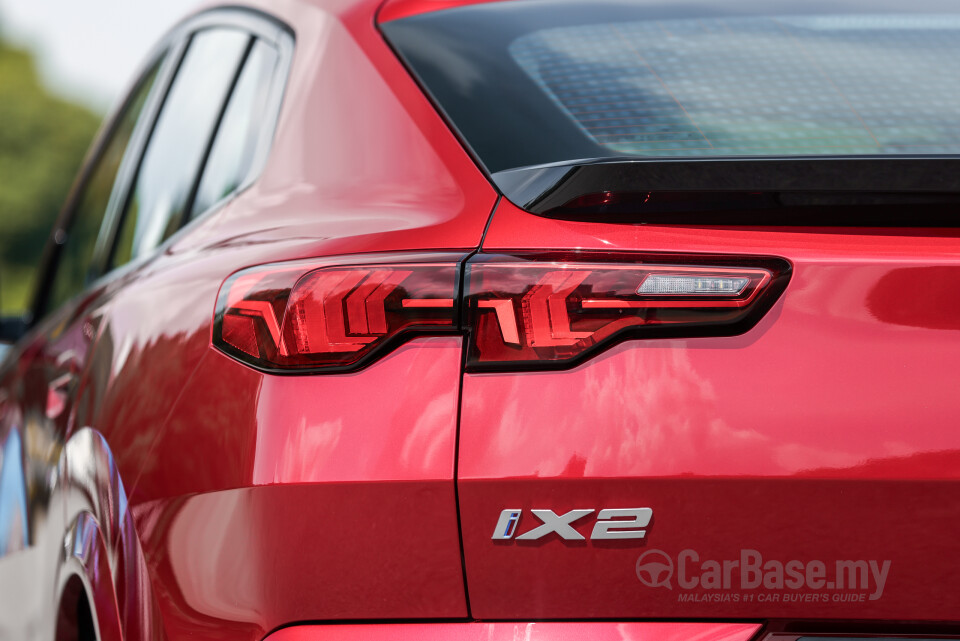 BMW iX2 U10 (2024) Exterior