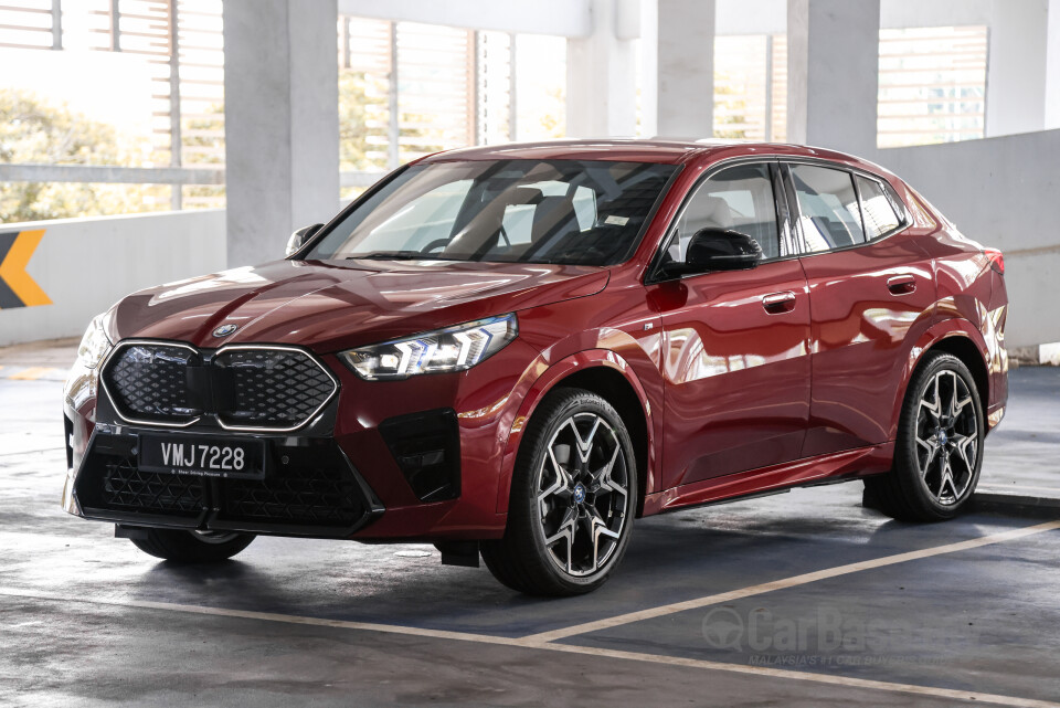 BMW iX2 U10 (2024) Exterior