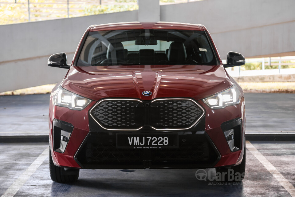 BMW iX2 U10 (2024) Exterior