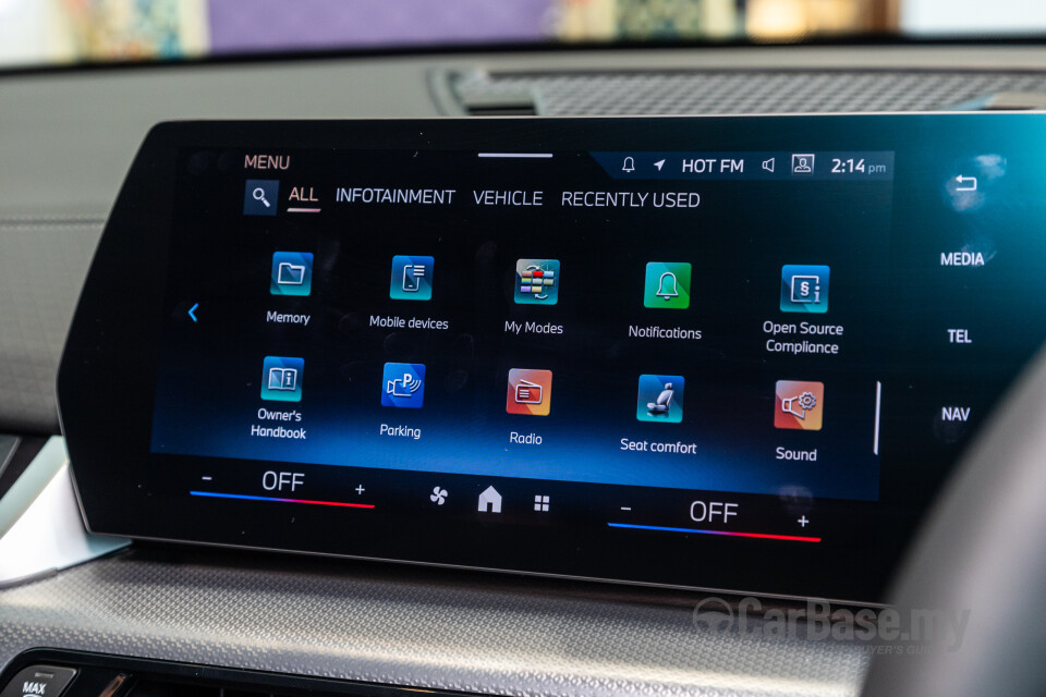 BMW iX2 U10 (2024) Interior