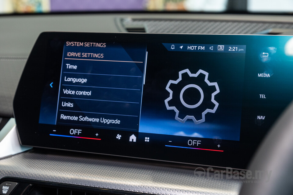 BMW iX2 U10 (2024) Interior