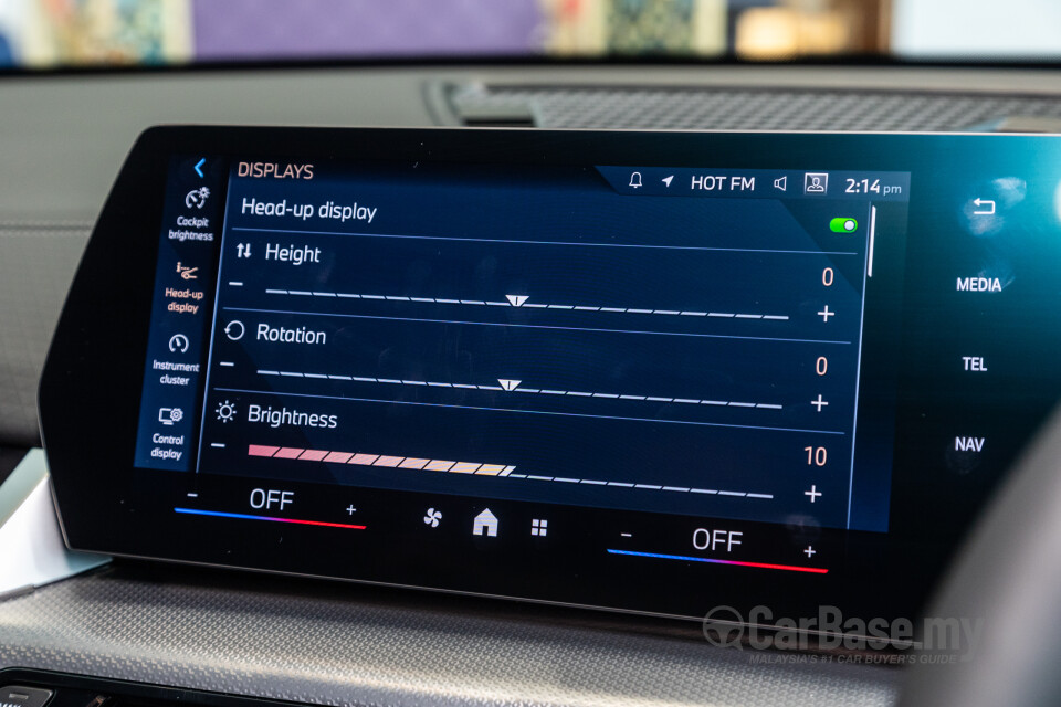 BMW iX2 U10 (2024) Interior