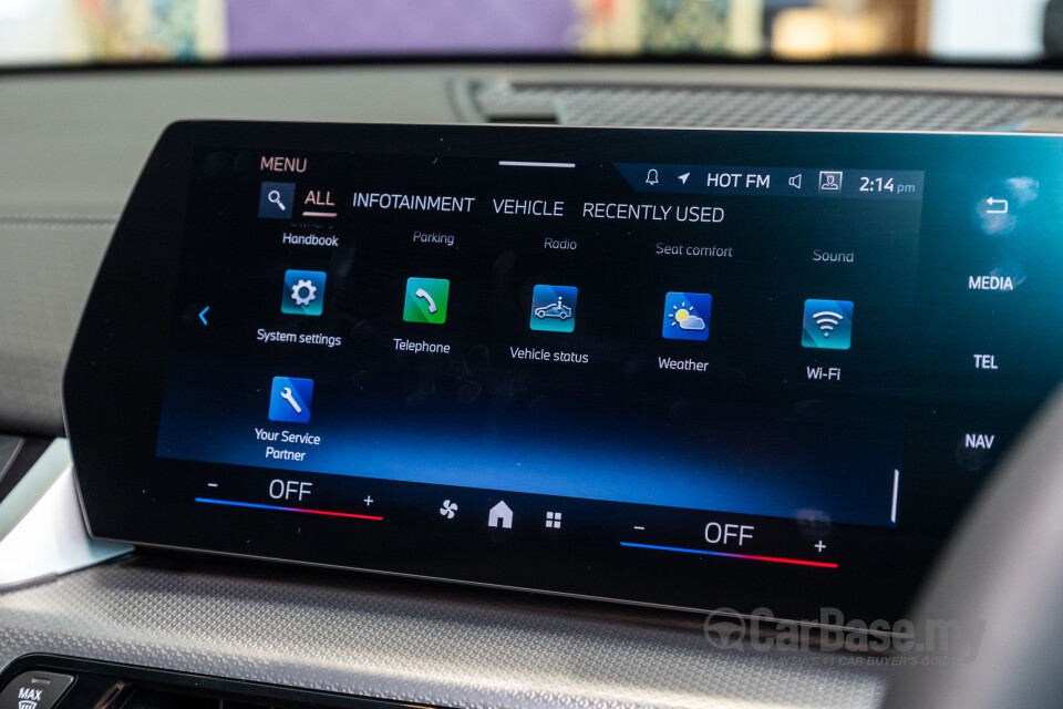 BMW iX2 U10 (2024) Interior