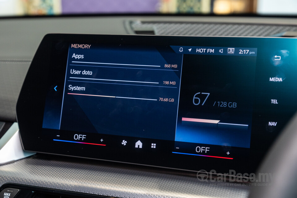 BMW iX2 U10 (2024) Interior