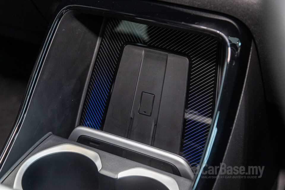 BMW iX2 U10 (2024) Interior