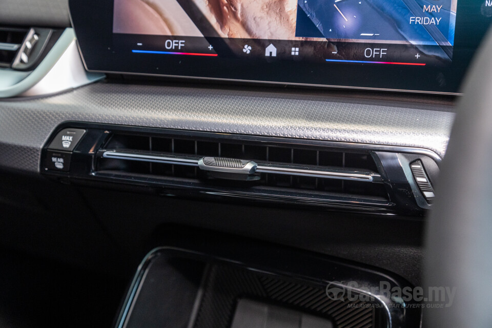 BMW iX2 U10 (2024) Interior