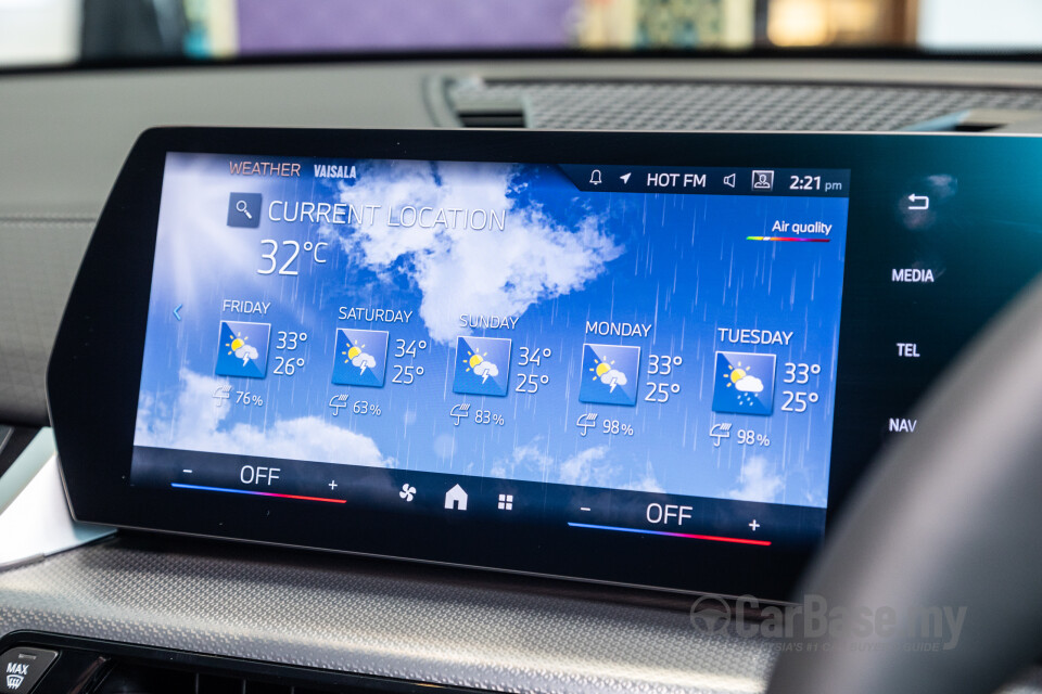 BMW iX2 U10 (2024) Interior