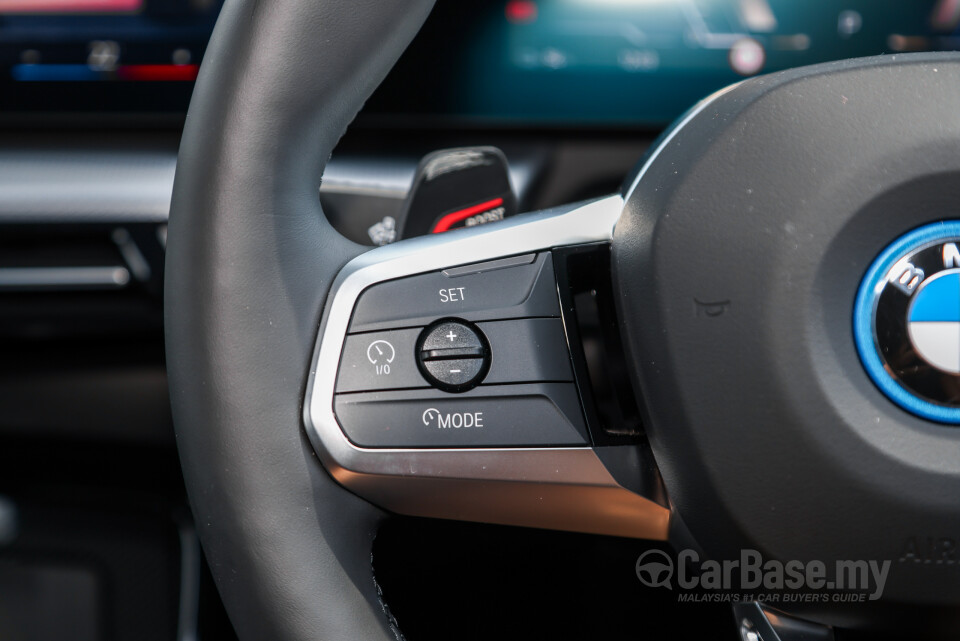 BMW iX2 U10 (2024) Interior