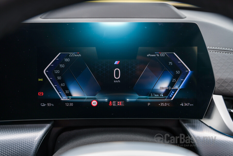 BMW iX2 U10 (2024) Interior