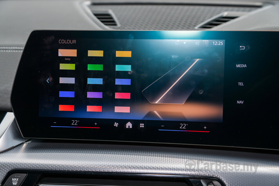 BMW iX2 U10 (2024) Interior