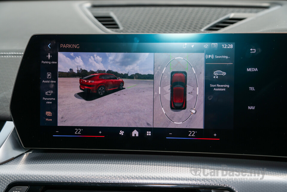 BMW iX2 U10 (2024) Interior