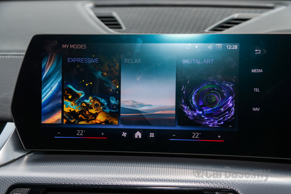 BMW iX2 U10 (2024) Interior