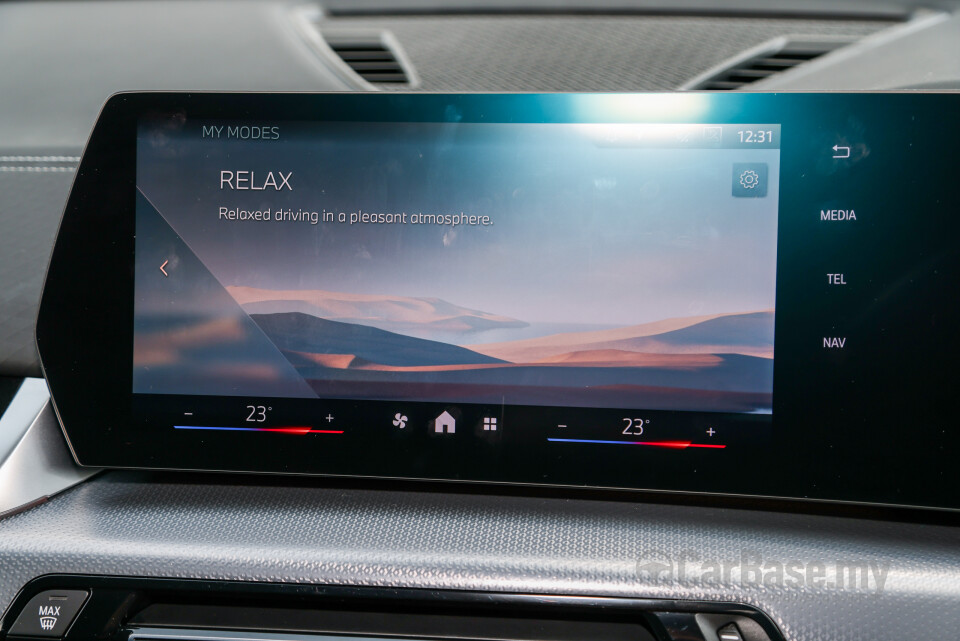 BMW iX2 U10 (2024) Interior