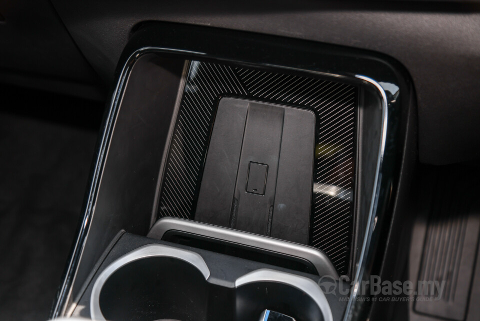 BMW iX2 U10 (2024) Interior