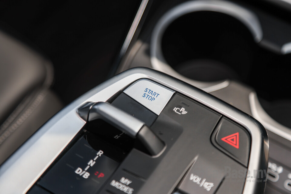 BMW iX2 U10 (2024) Interior