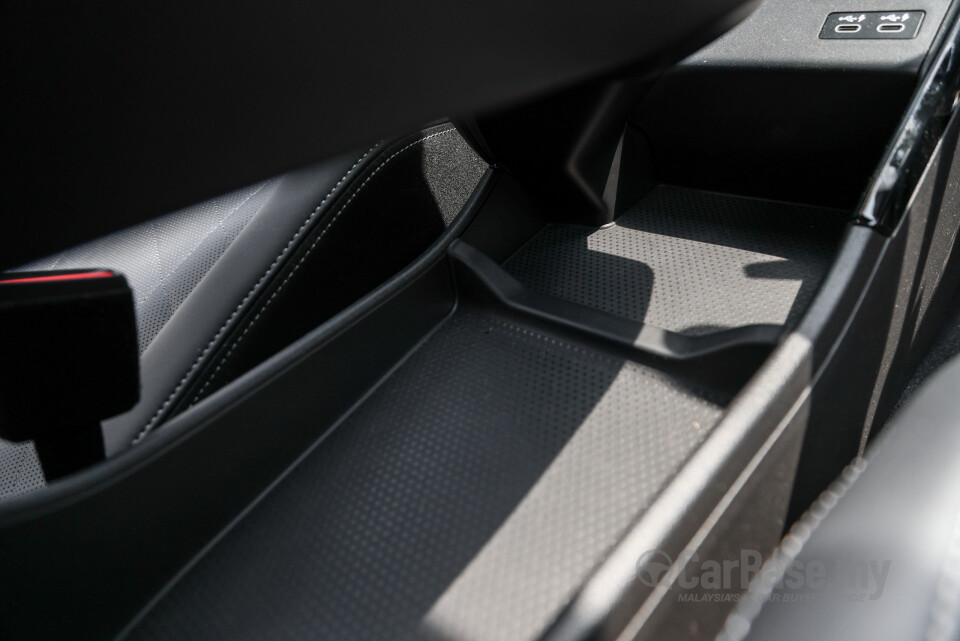 BMW iX2 U10 (2024) Interior