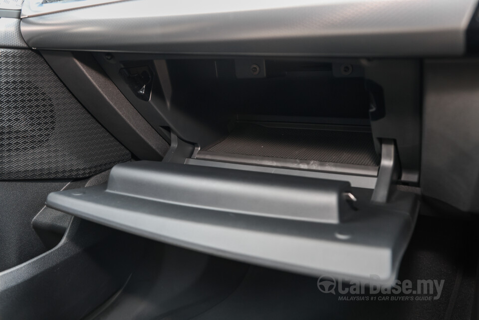 BMW iX2 U10 (2024) Interior