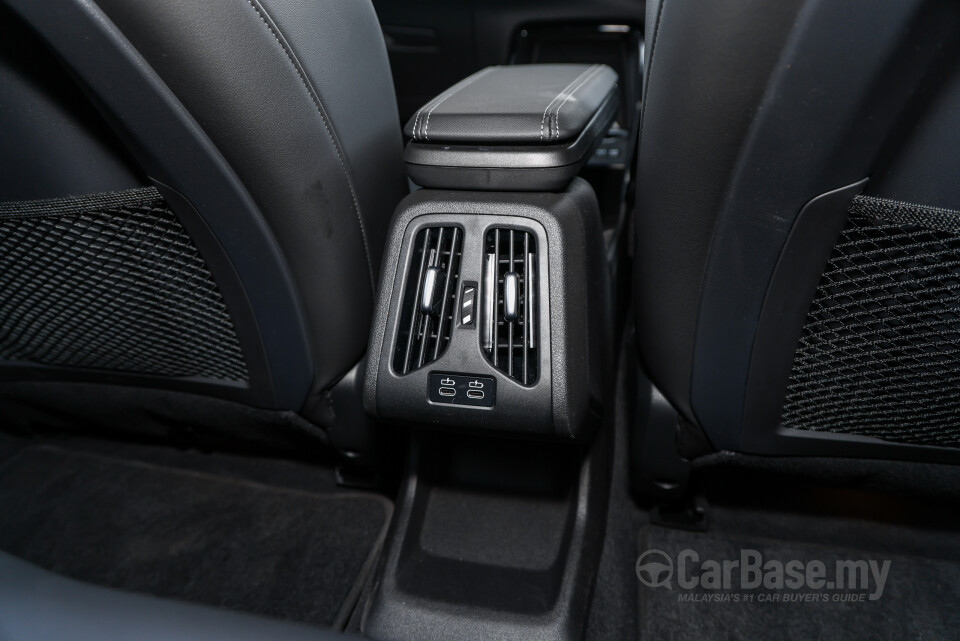 BMW iX2 U10 (2024) Interior